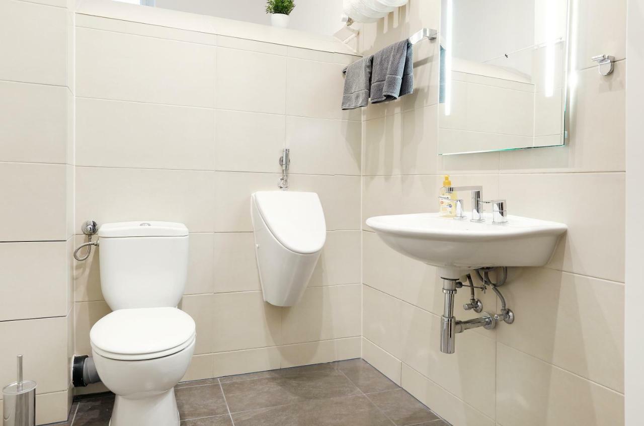 Droy By Rockchair Apartments L Superhost Status L 2 Bedroom Boxspringbeds Next To Center "Kurfuerstendamm" - Cozy Family & Business Flair Welcomes You! ベルリン エクステリア 写真